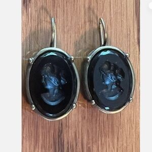 Extasia black earrings intaglio cameo